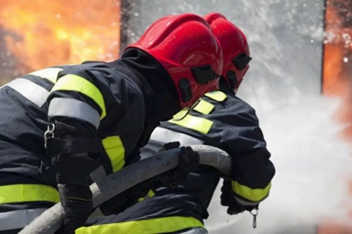 Orta məktəb binasında yanğın olub