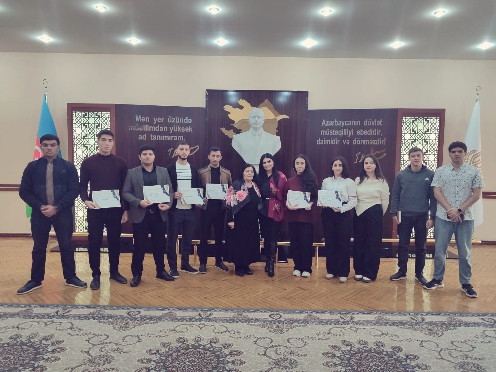 GDU-nun "Brend tələbə"ləri mükafatlandırılıb - FOTOLAR