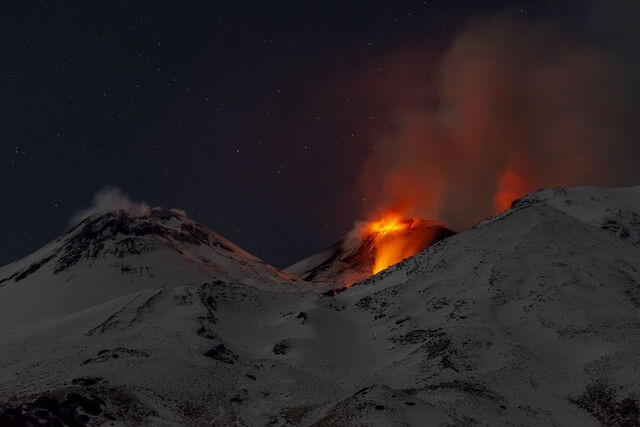 Etna Yanardağında güclü püskürmə