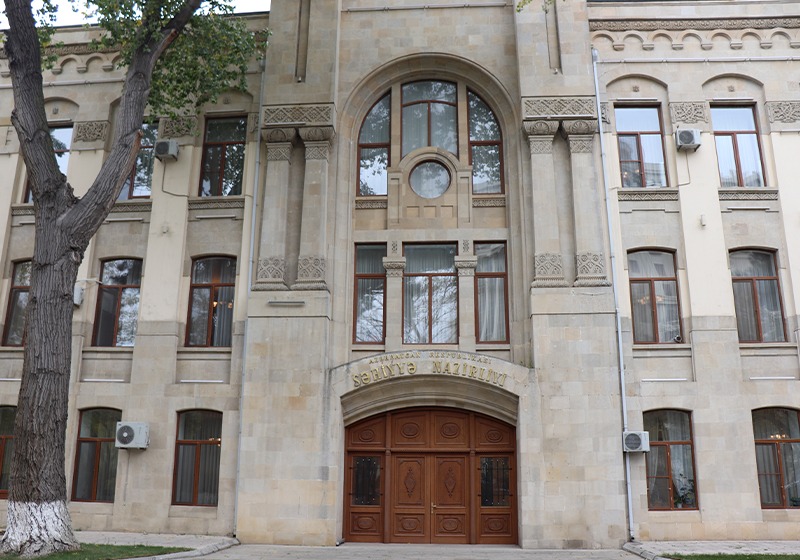 Səhiyyə Nazirliyi bayram və istirahət günləri ilə əlaqədar əhaliyə MÜRACİƏTİ