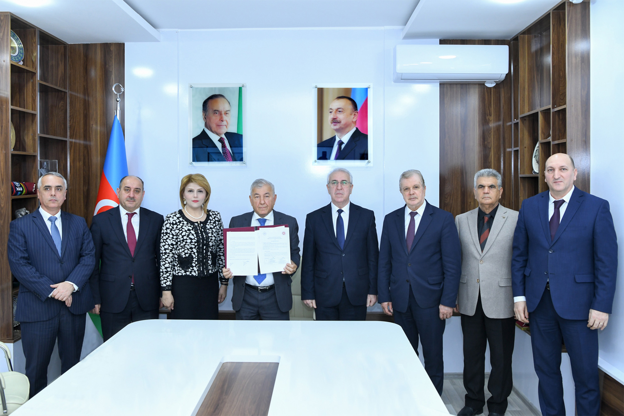 BMU Çinin universiteti ilə ikili diplom müqaviləsi imzaladı