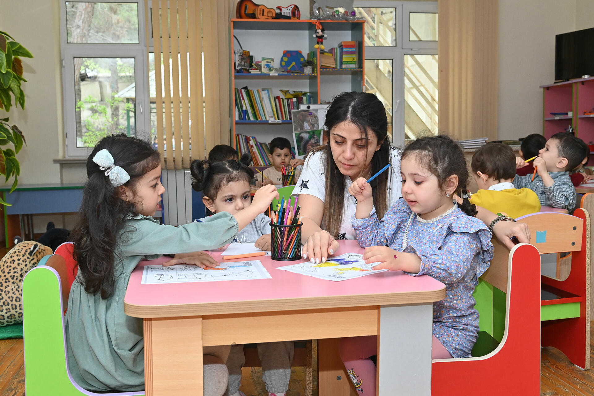 Bağçalarda işləyən bəzi müəllimlərin kurikulumdan xəbəri YOXDUR