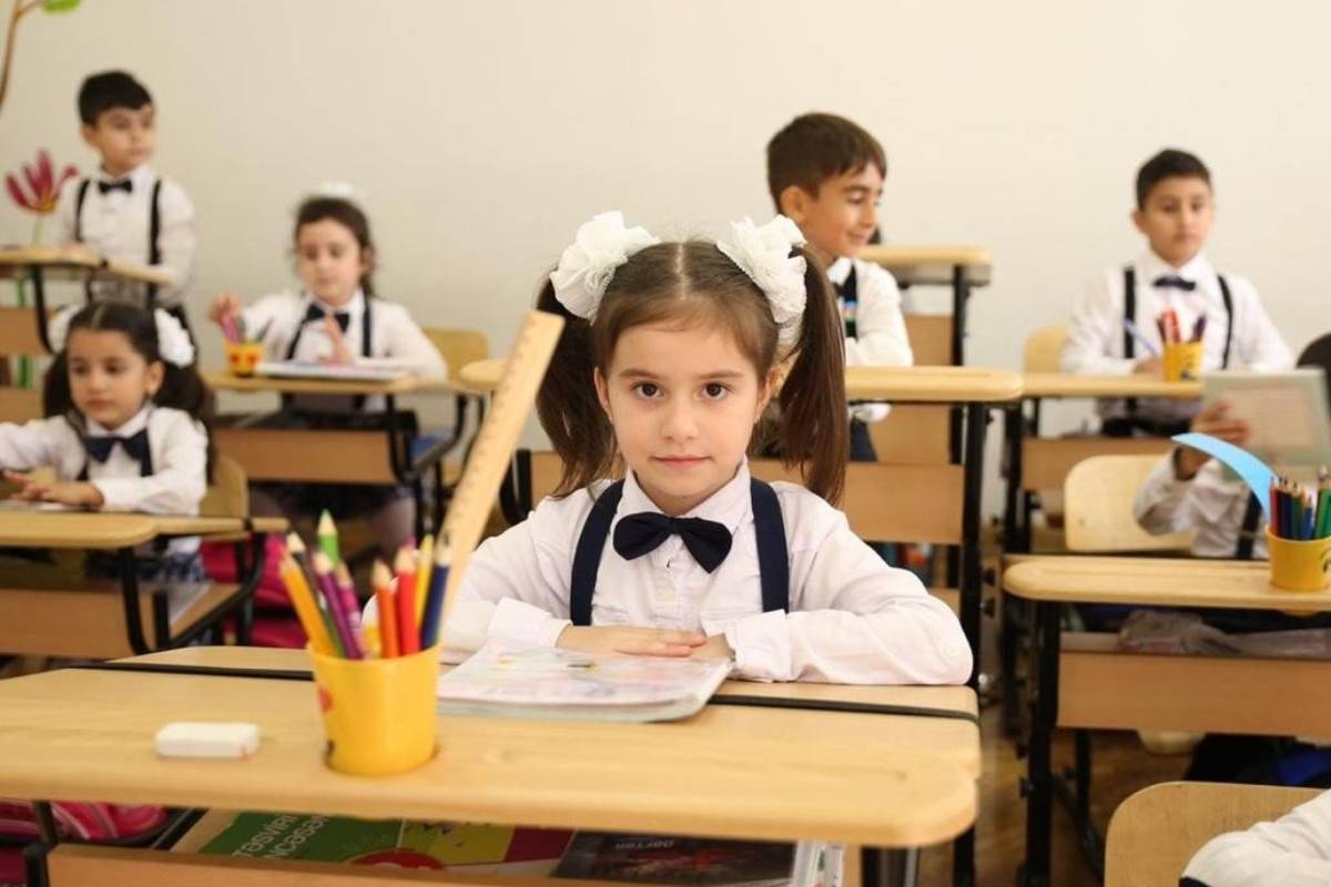 Məktəblərdə YENİLİK: tarix, ədəbiyyat və incəsənət mədəniyyət fənnində BİRLƏŞİR