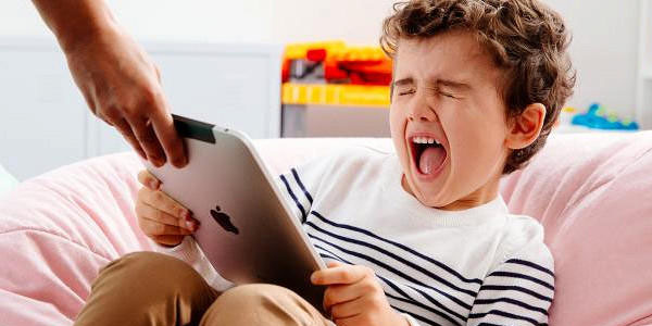 Uşaqların sosial şəbəkəyə sərbəst girişi&nbsp;qadağan oluna bilər&nbsp;