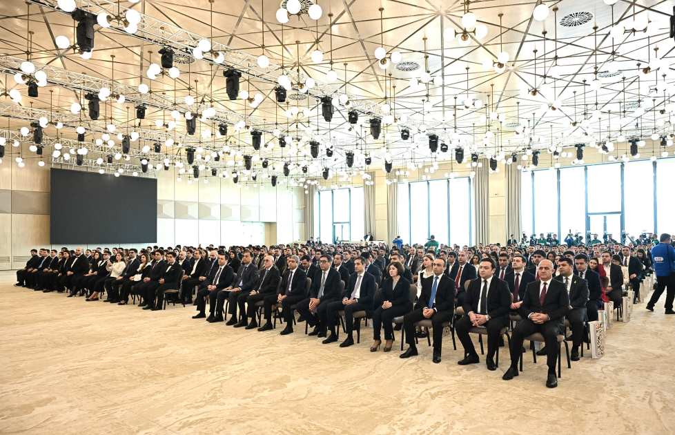 Firudin Qurbanov Azərbaycan Gənclərinin XI Forumunun açılış mərasimində iştirak edib