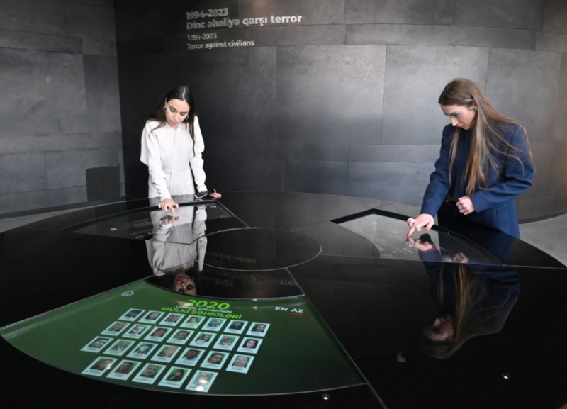 Leyla və Alena Əliyeva Gəncə Memorial Kompleksində&nbsp;