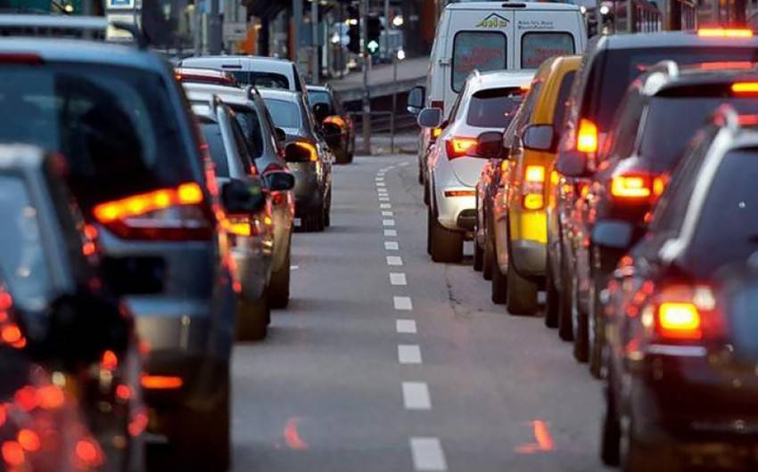 Bakıdakı təhsil müəssisələrinin nəqliyyata təsiri müzakirə edilib