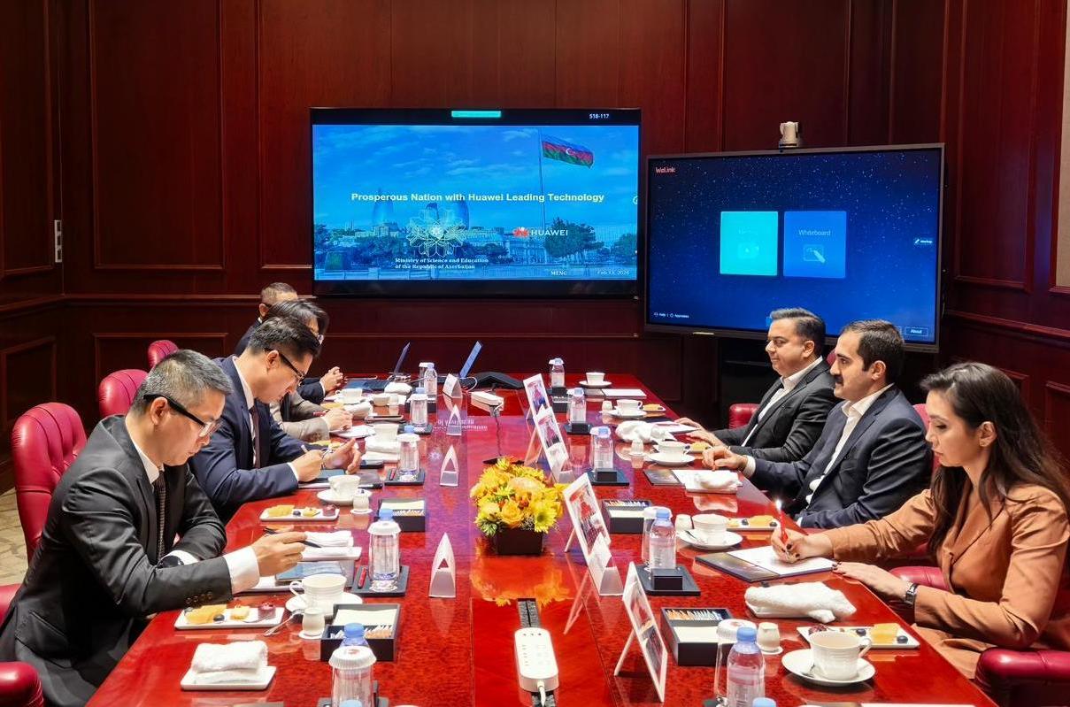 Çin Xalq Respublikasına səfər çərçivəsində "Huawei" şirkəti ilə görüş baş tutub