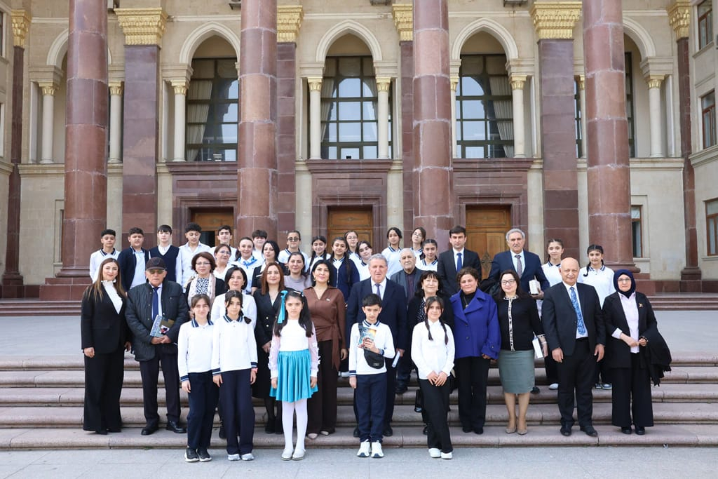 &ldquo;Uşaq ədəbiyyatında ana dili məsələsi&rdquo;