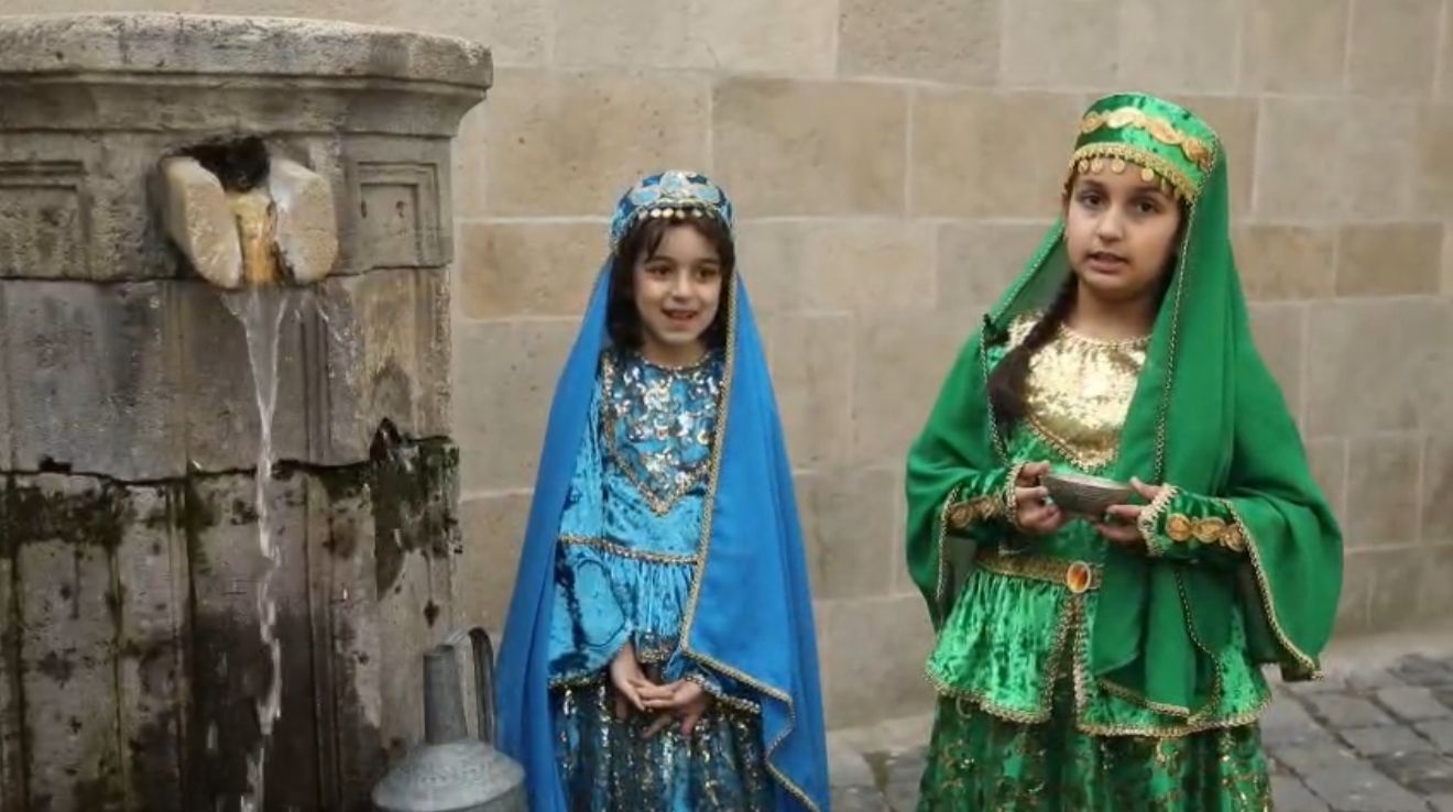 Məktəblilər Su çərşənbəsinə həsr olunan videorolik hazırlayıb