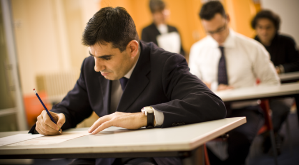 Sertifikat var, iş yoxdur... -&nbsp;Dövlət qulluğunun&nbsp;müsahibə mərhələsində NARAZILIQ