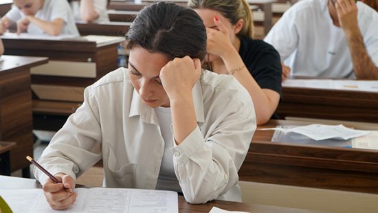 Ali məktəblərə müraciət edənlərin sayında REKORD - illər üzrə STATİSTİKA