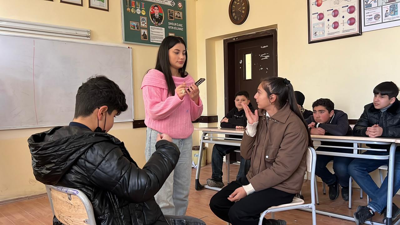 &ldquo;Şagirdlərin Maliyyə Mühəndisliyi&rdquo; qrant layihəsi çərçivəsində təlim&nbsp;uğurla davam etdirilir