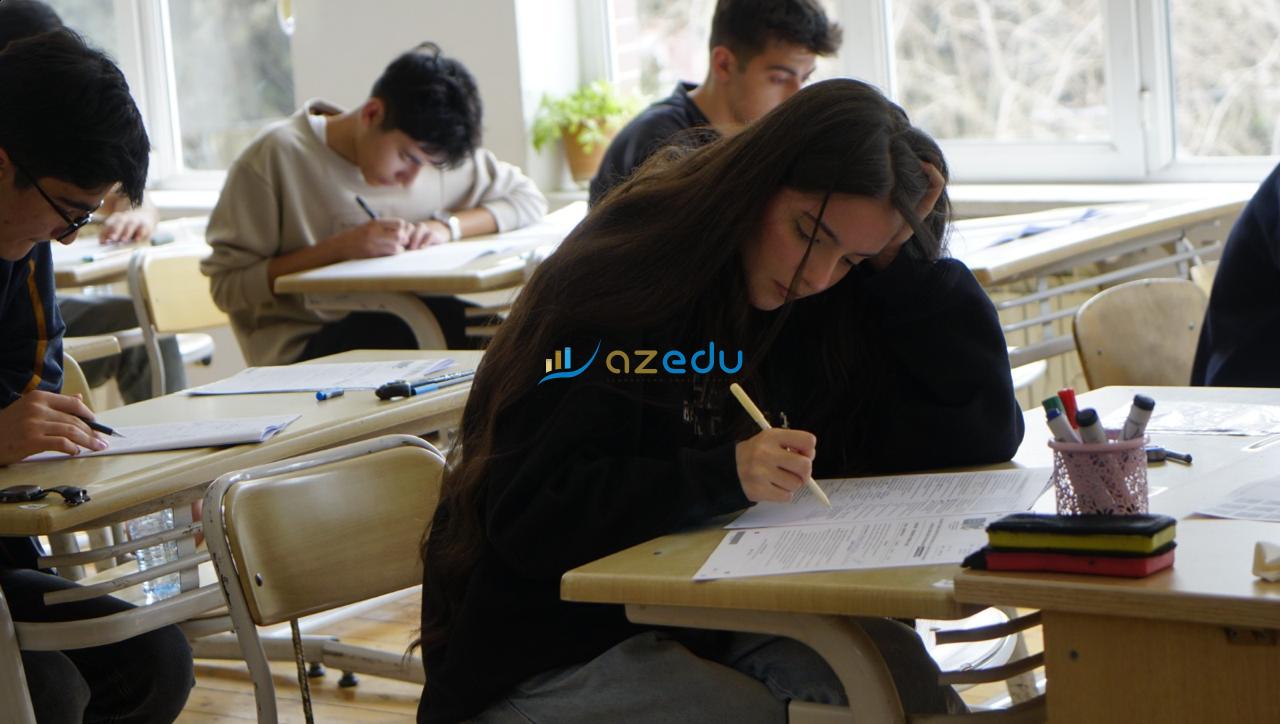 Buraxılış imtahanında səs problemi: abituriyentlər dinləmə tapşırıqlarını eşitməyib?