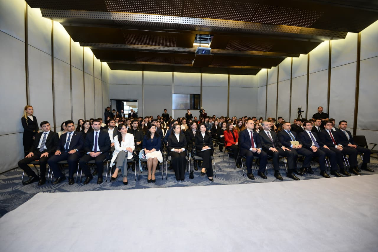 &ldquo;Təhsilinlə fərqlən: Qlobal təcrübə, milli dəyər&rdquo; adlı tədbir keçirilib