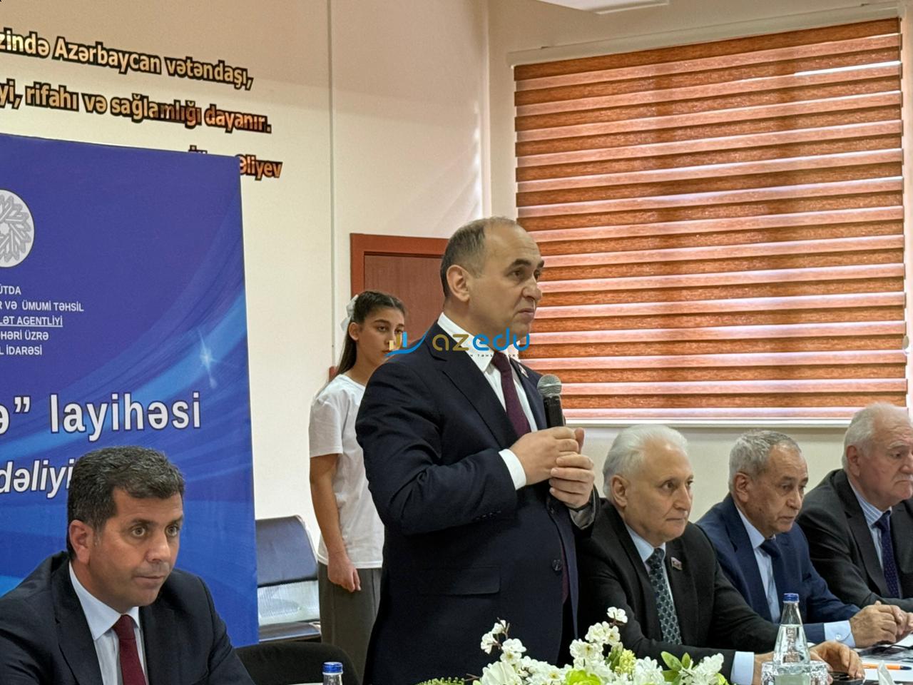 Deputat: Tədris proqramları getdikcə mürəkkəbləşir