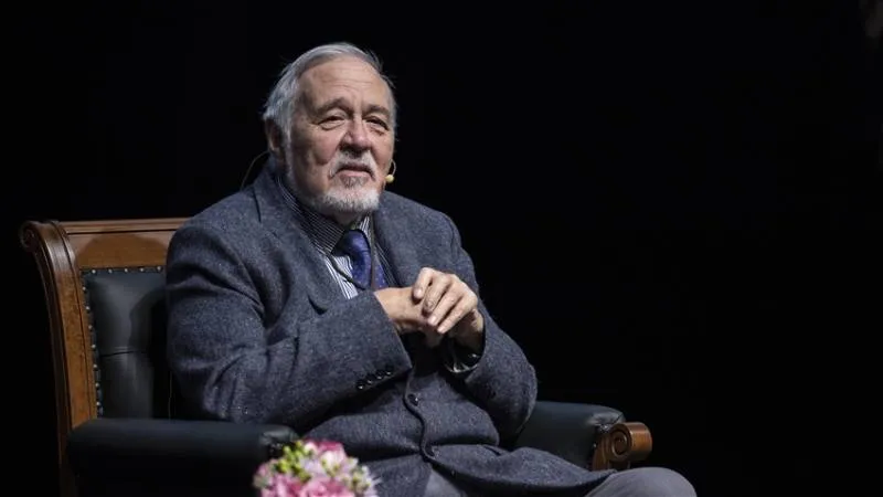 İlber Ortaylı vəfat edib