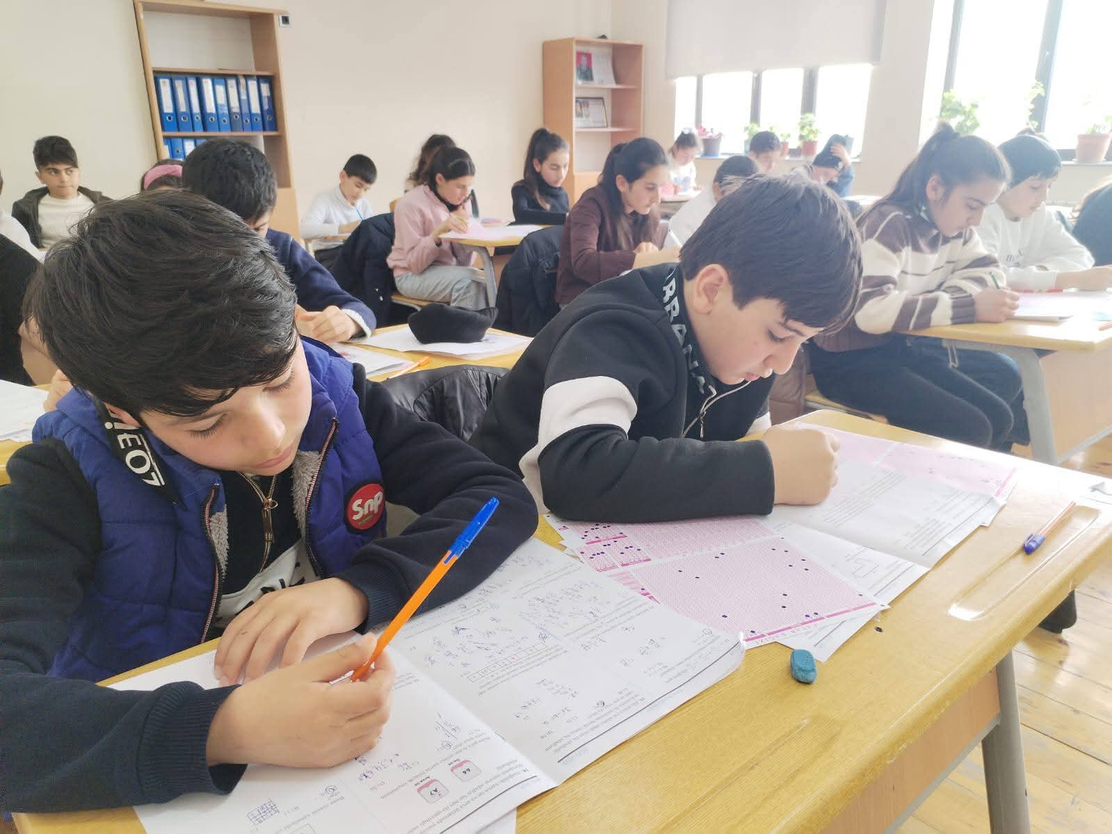 Məktəblilər məntiq olimpiadası və fənn müsabiqələrində biliklərini sınayıblar