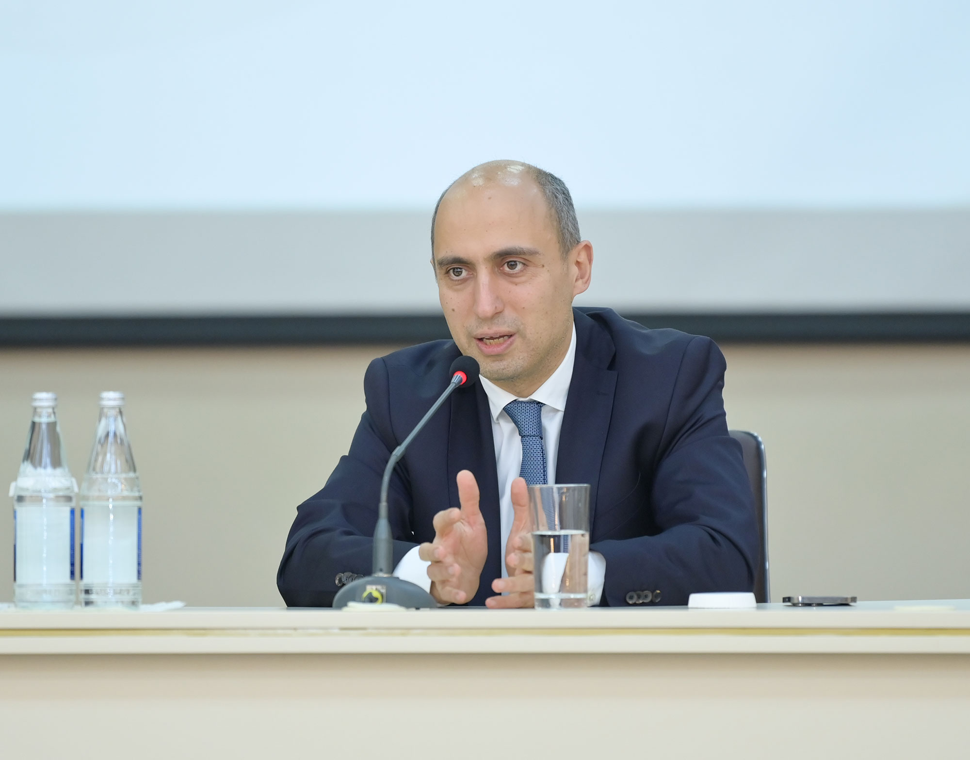 Elm və Təhsil Naziri&nbsp;liderlik mövzusunda təcrübəsini bölüşüb