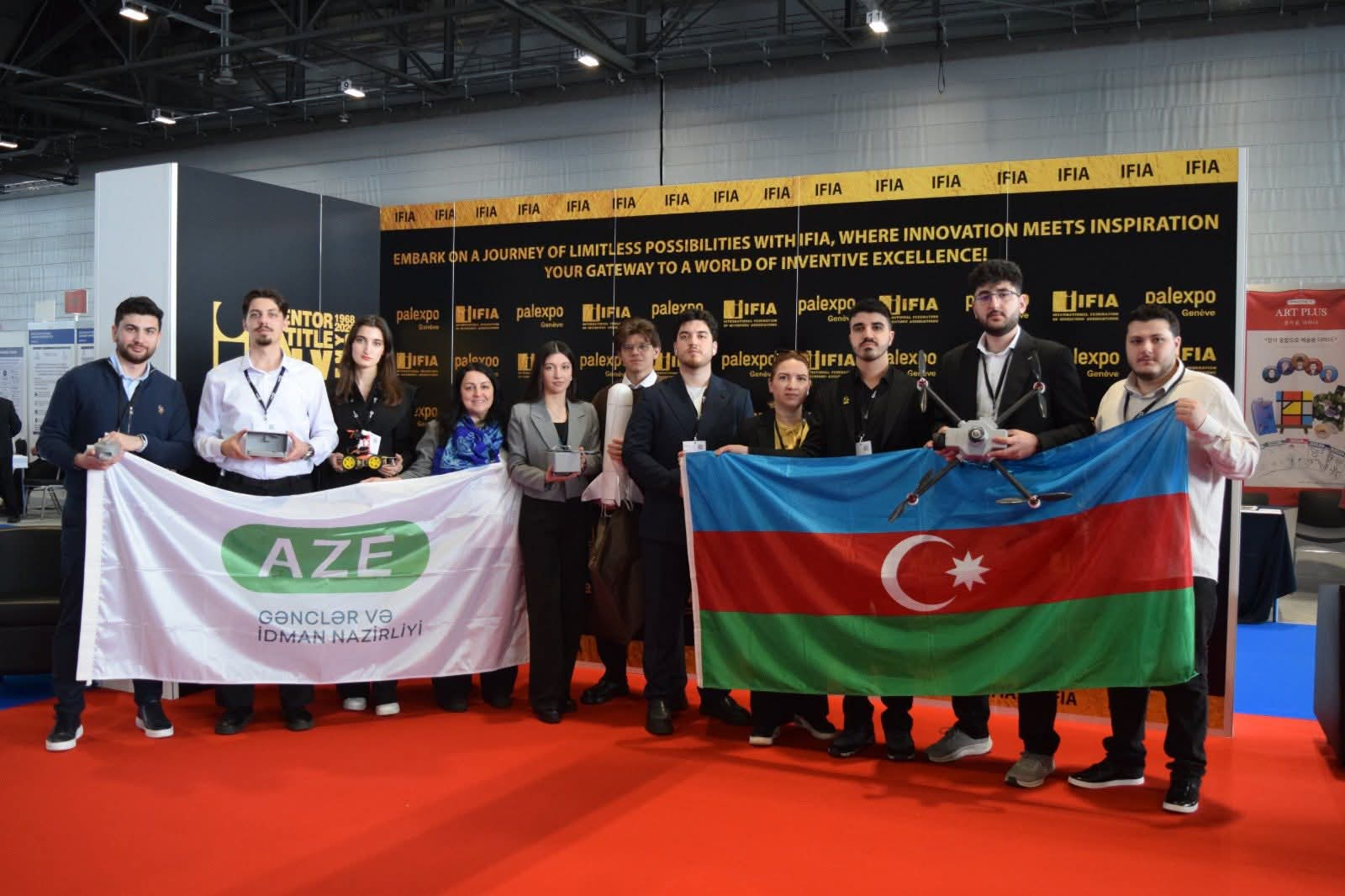 ADNSU tələbələri beynəlxalq sərgidə uğur qazanıblar