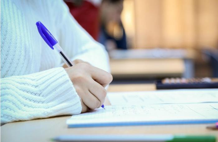 Azyaşlılar üçün ingilis dili imtahanlarına qeydiyyat açılır