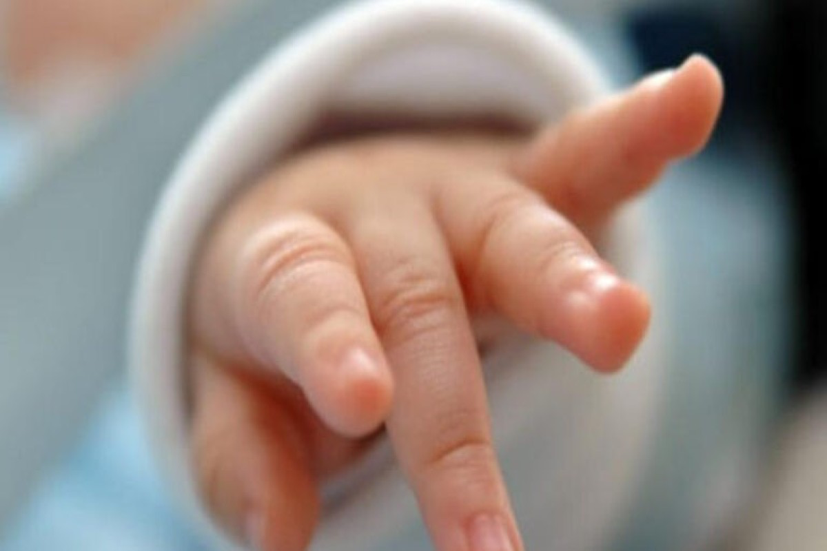 1 yaşlı uşaq xəstəxanada ölüb