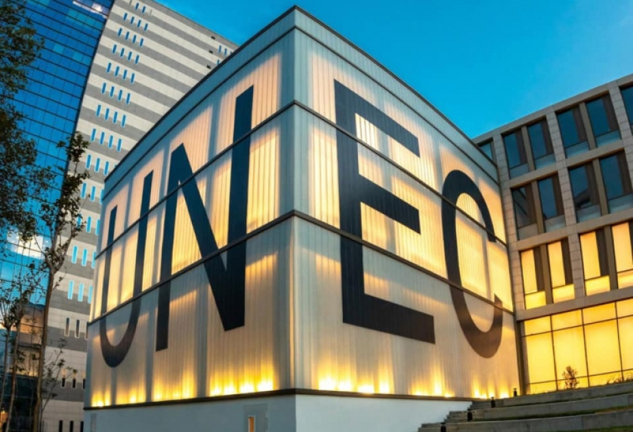 UNEC-də qızların elmə marağının artırılması üçün yeni layihə hazırlanır