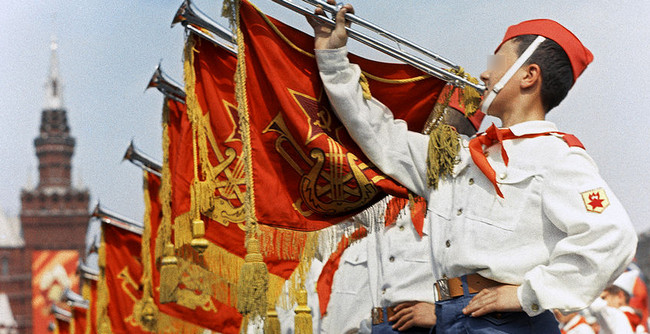 Rusiyada pioner və komsomollar&nbsp;bərpa olunur