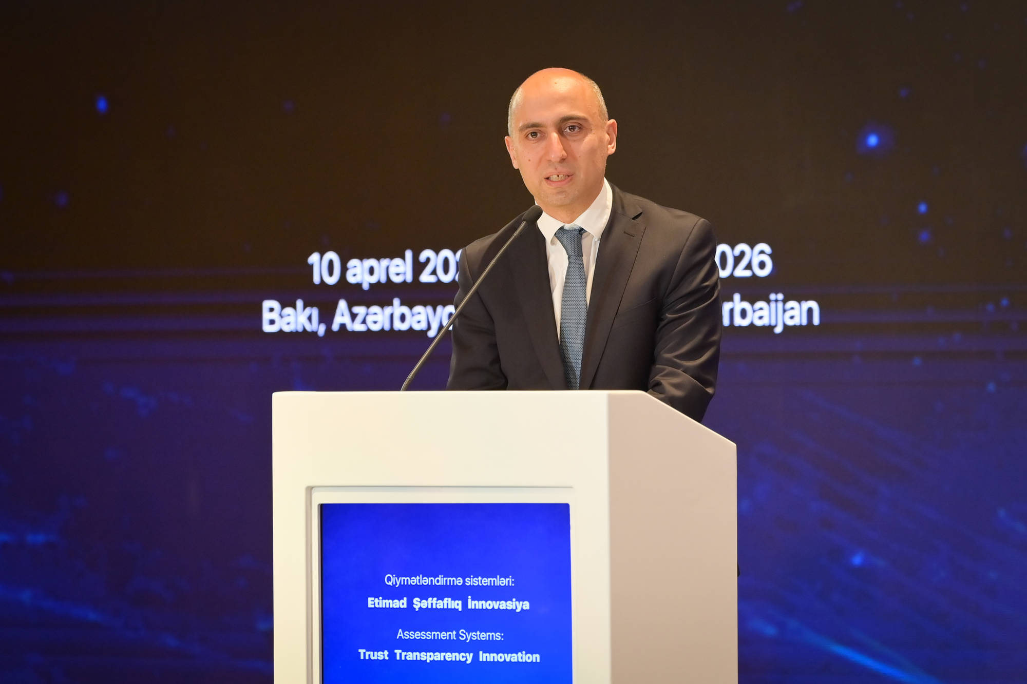 Emin Əmrullayev DİM-in 10 illik yubileyinə həsr iştirak edib