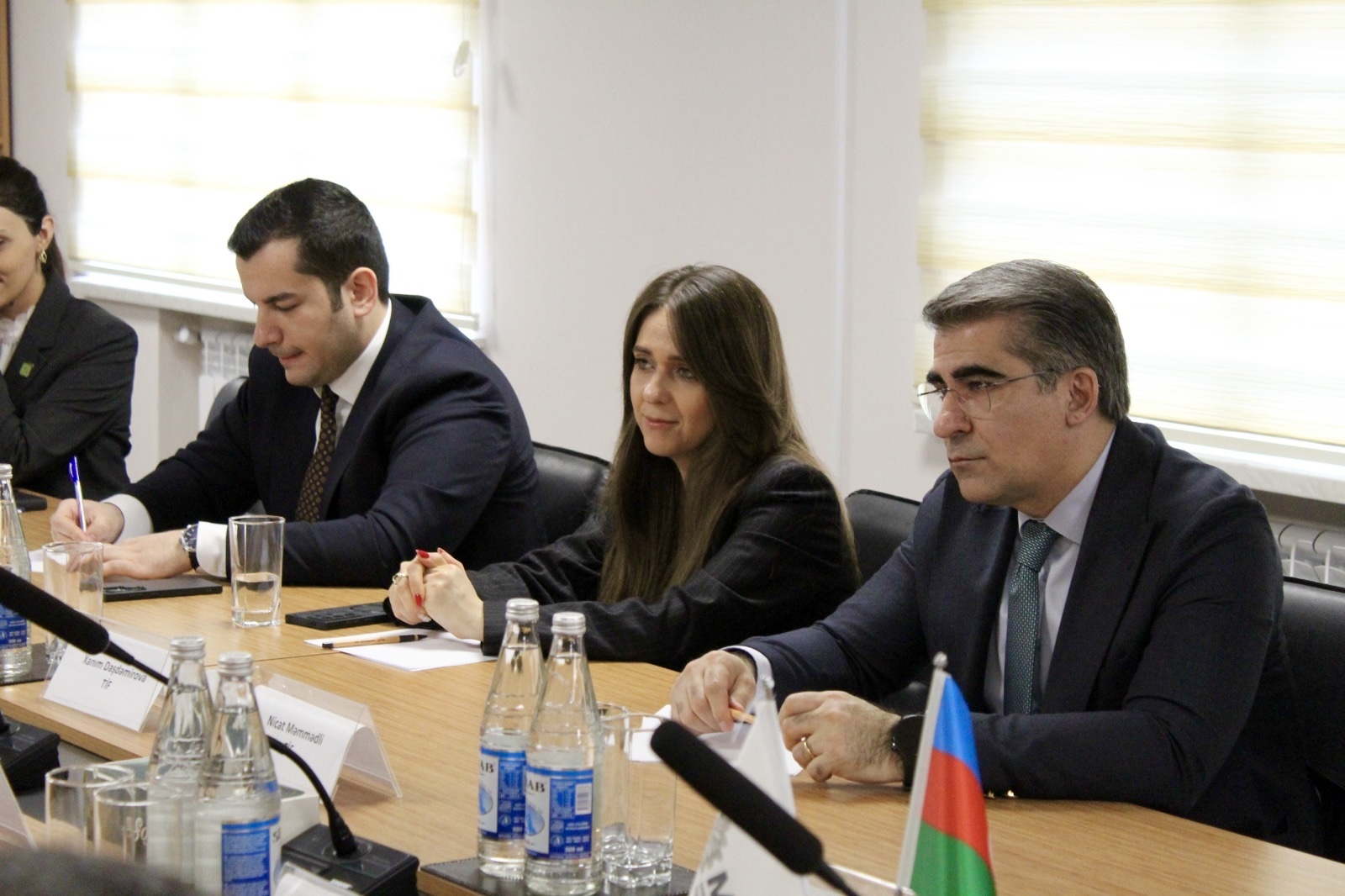 TəhsilPlus kartları ilə bağlı&nbsp;regional təhsil idarələrinin direktorları ilə görüş keçirilib