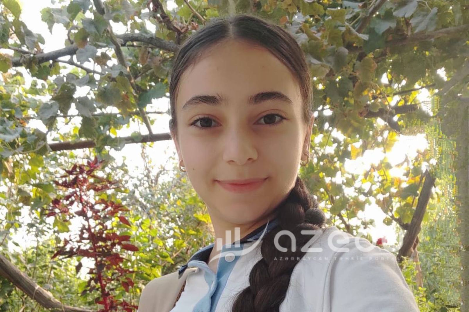 Salyan məktəblisi buraxılışdan yüksək bal TOPLADI