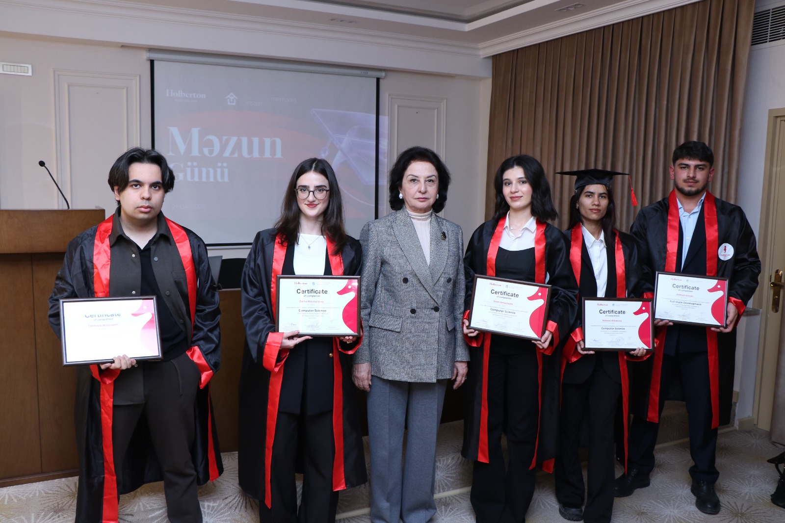 AzMİU-nun tələbələrinin beynəlxalq İT proqramı üzrə buraxılış mərasimi keçirilib