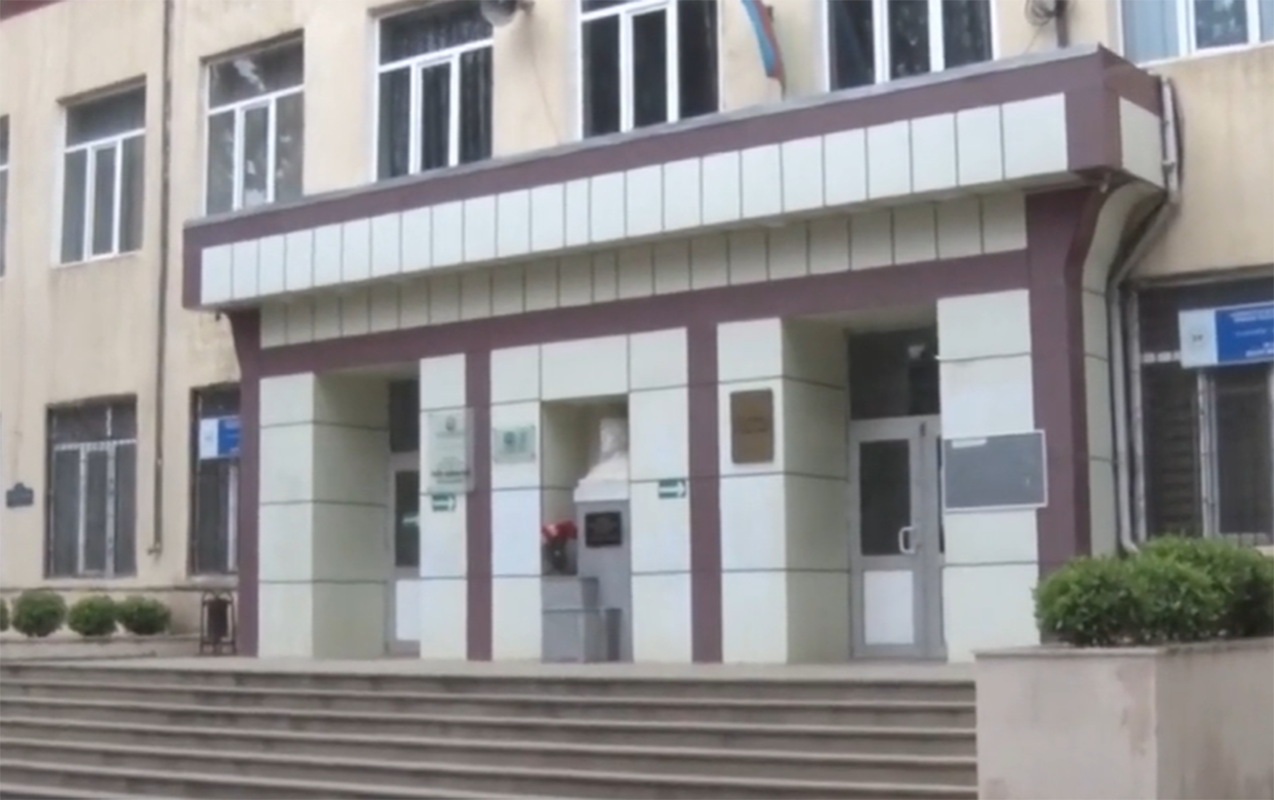 Özünə xəsarət yetirən şagirdin vəziyyəti açıqlanıb&nbsp;-YENİLƏNİB