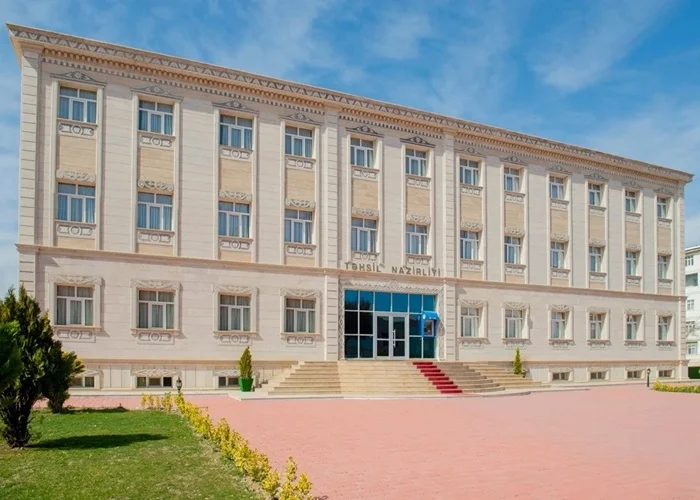 Naxçıvanda məktəblərə yeni direktor təyinatları olub