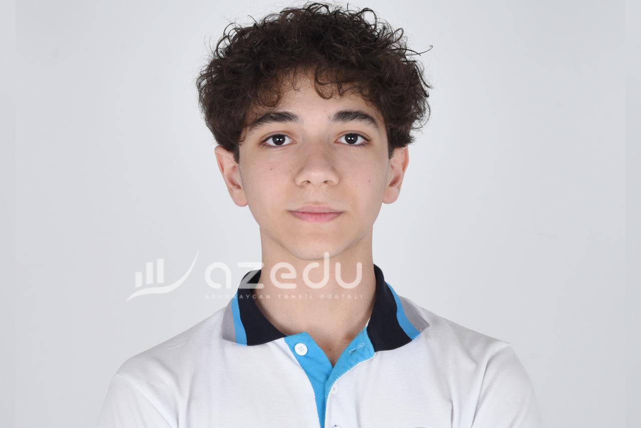 300 bal toplayan şagird hüquqşünas olmaq istəyir