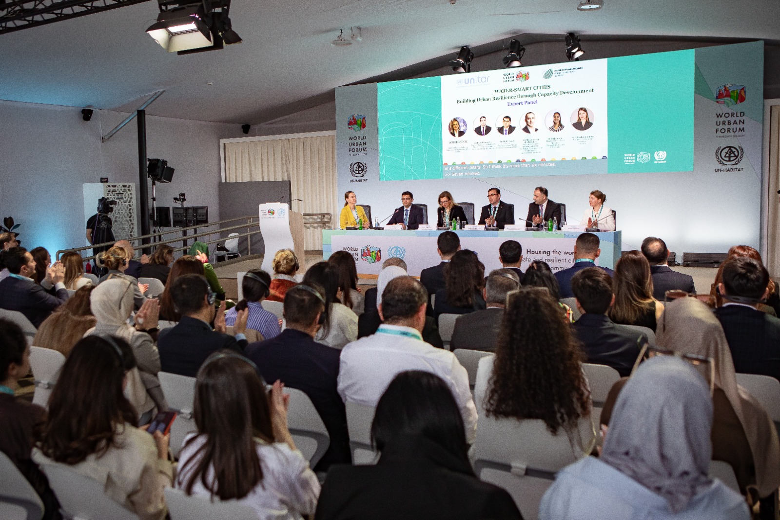 Rüfət Əzizov&nbsp;Ümumdünya Şəhərsalma Forumunda dayanıqlı inkişaf mövzusunda paneldə çıxış edib