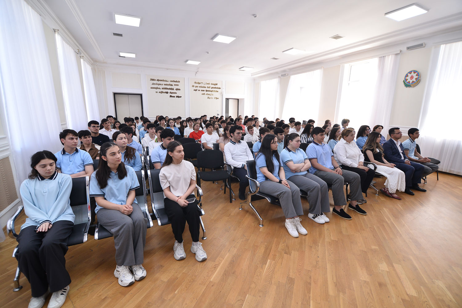 Qarabağ Universiteti ilə bağlı abituriyentlərlə görüş keçirilib