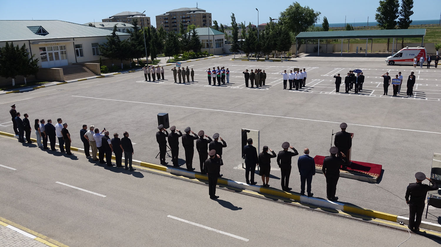 Paytaxt məktəbliləri zona birinciliyində qalib olublar