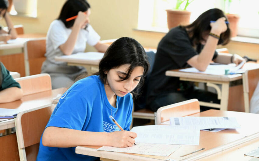 DİM:&nbsp;27 mindən çox&nbsp;abituriyent qeydiyyatdan keçib