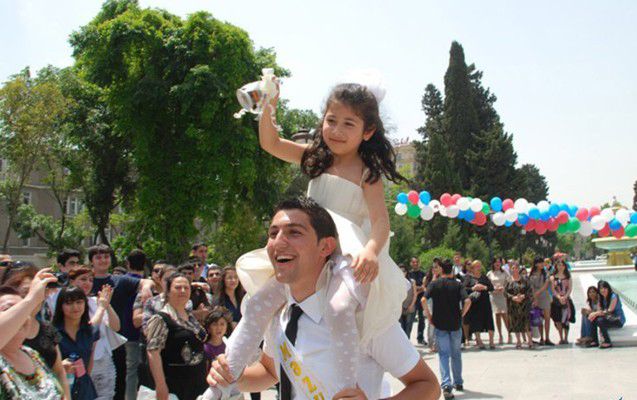 Bu gün minlərlə şagird &ldquo;Son zəng&rdquo;lə məktəblə vidalaşır