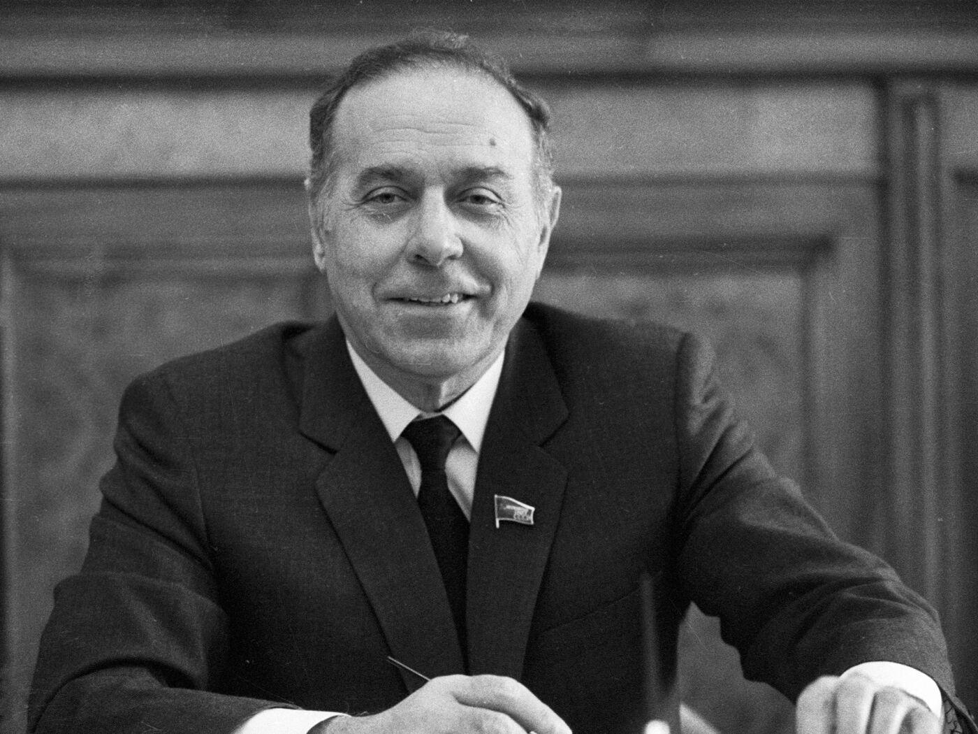 Bu gün Milli Qurtuluşun 33-cü&nbsp;ilidir