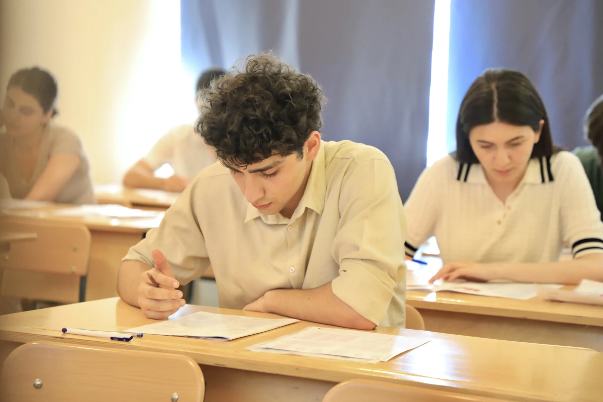1 nəfər rezidentura imtahanından xaric edilib