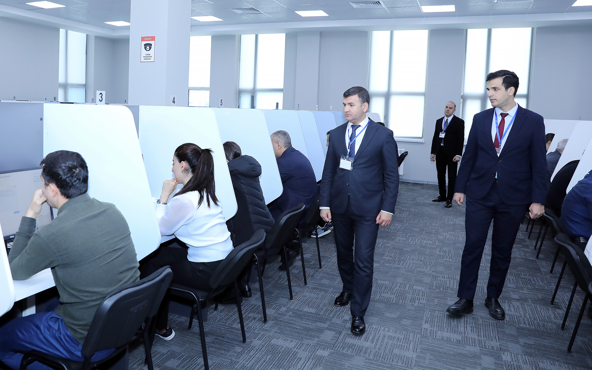 Hakimliyə namizədlər üçün&nbsp;test imtahanı keçirildi