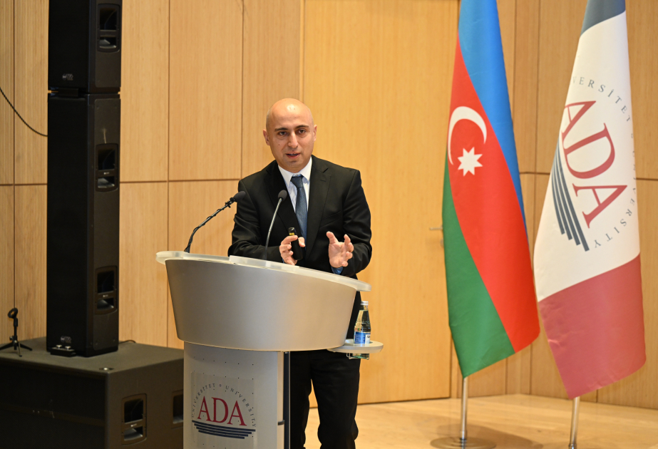 Müəllimi "yazıq" kimi təqdim etmək düzgün deyil