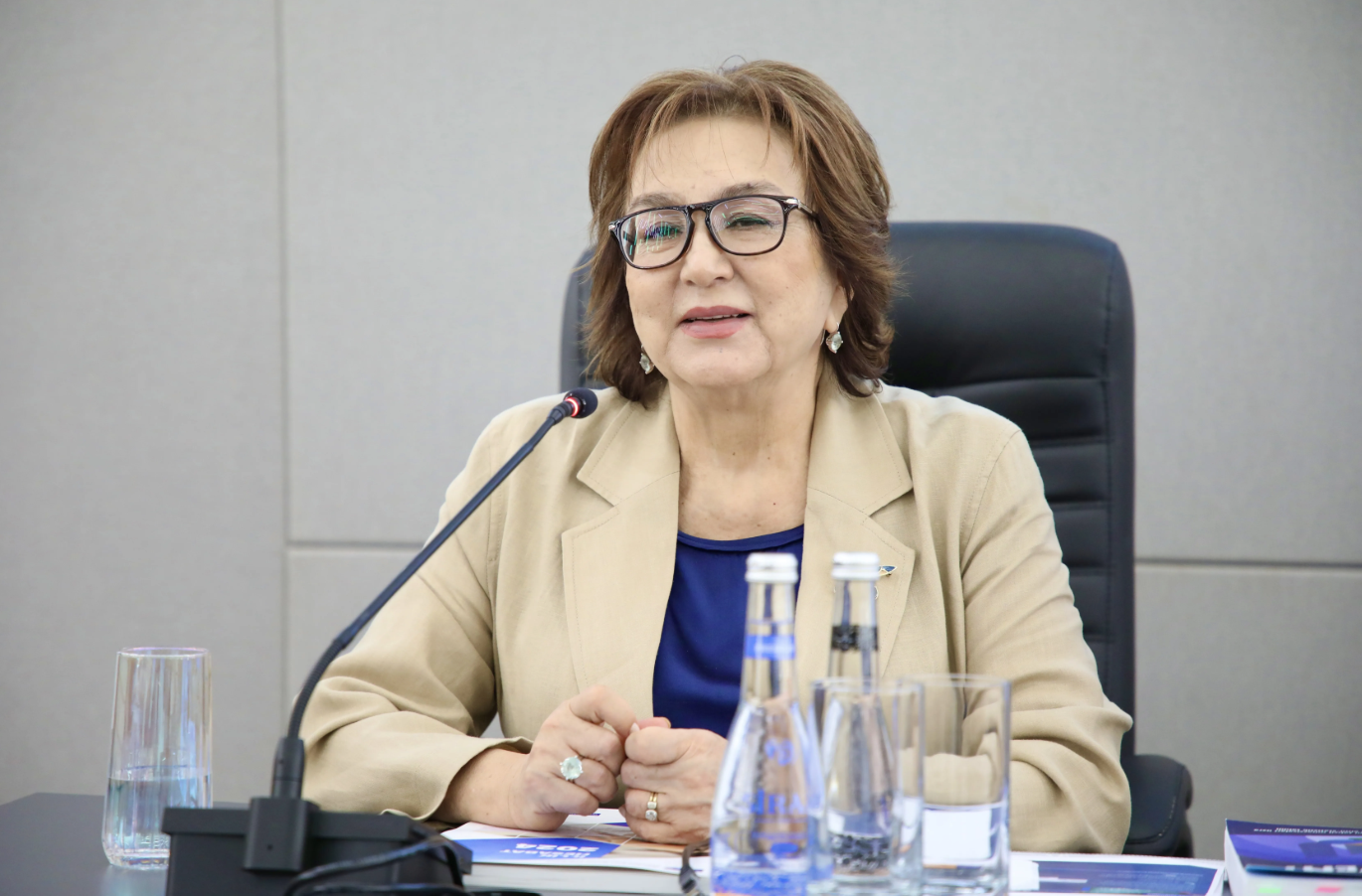Məleykə Abbaszadə jurnalistləri belə təbrik etdi