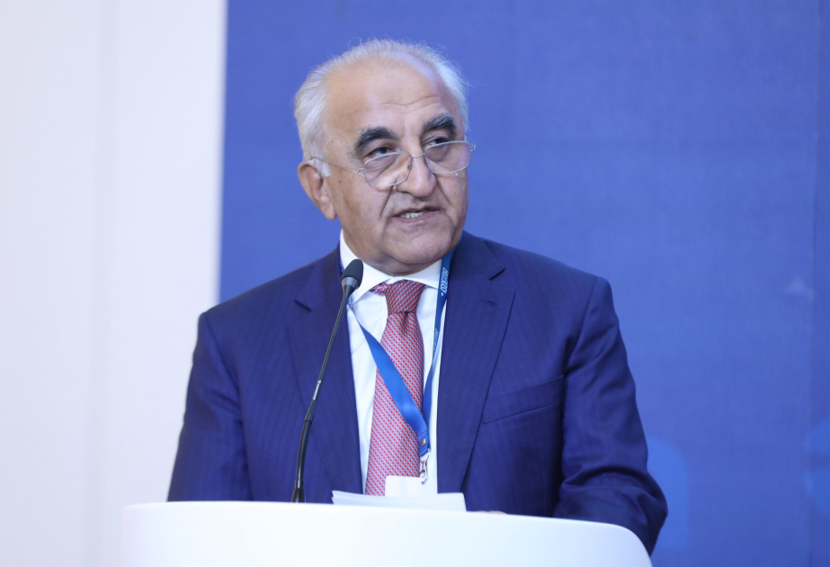 Rektor: Qlobal təhsil böhranı Azərbaycan üçün tarixi fürsətdir