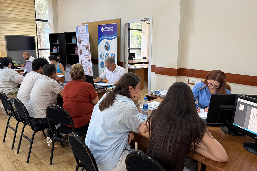 Abituriyentlərə peşəkar məsləhət və informasiya dəstəyi