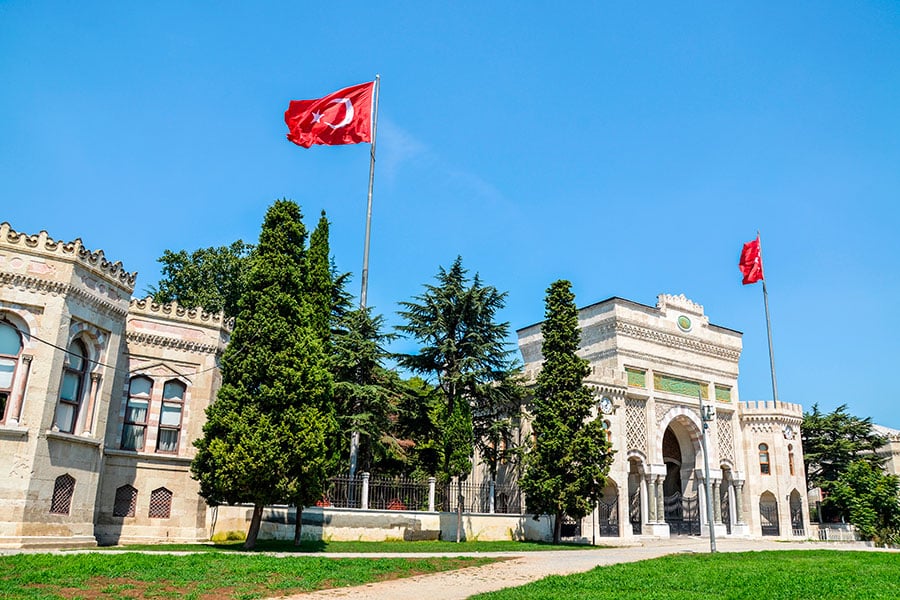 Müəllimlər bundan sonra ağ xalat geyinəcək&nbsp;
