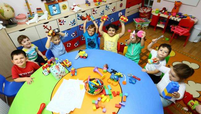 Səhiyyə Nazirliyi uşaqları bağçaya gedən valideynlərə müraciət edib