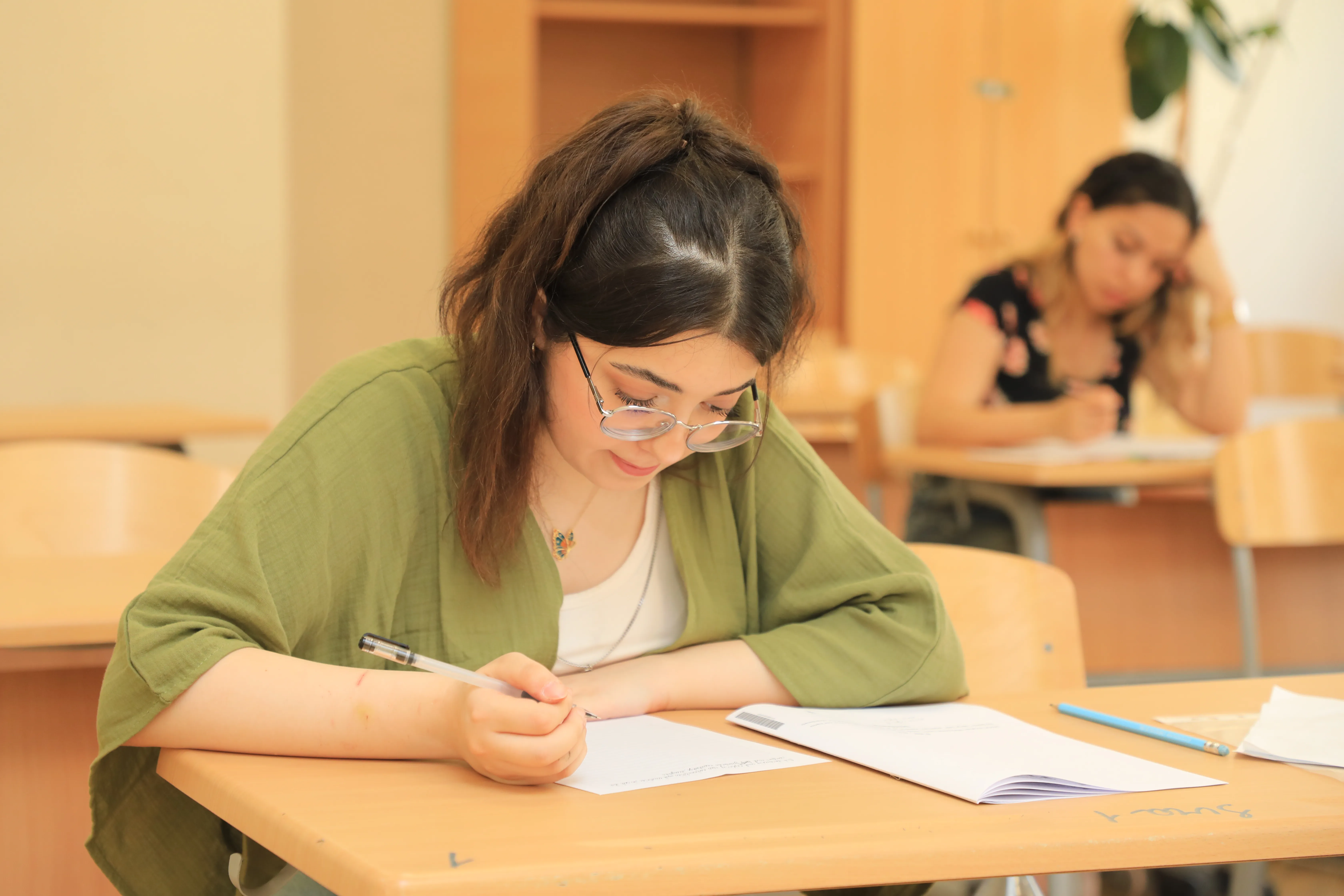 Magistraturanın boş yerləri üzrə nəticələr dərc edildi